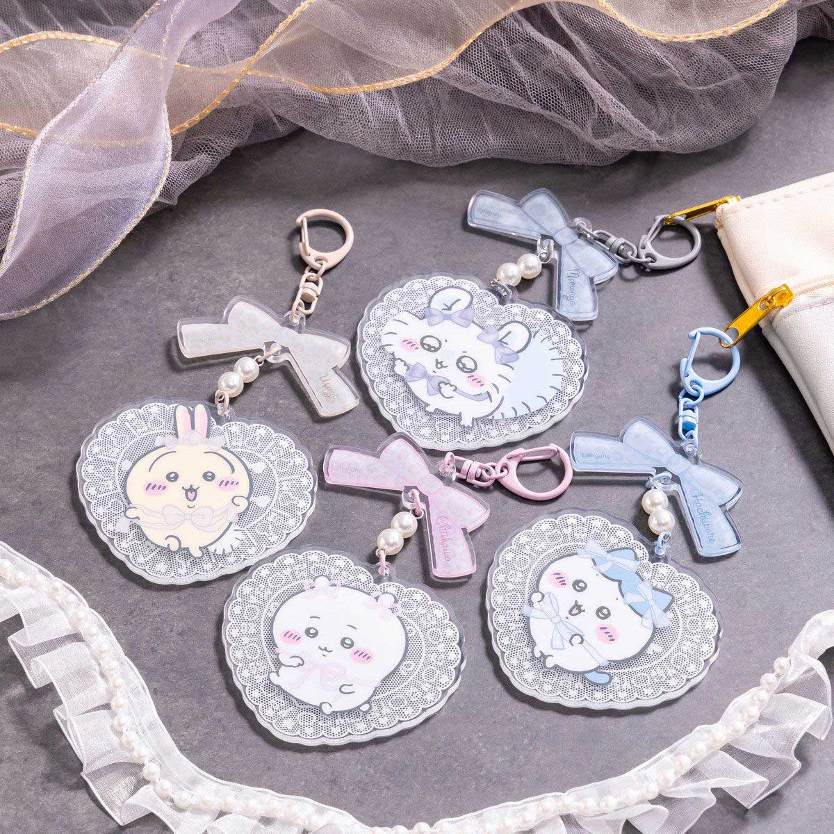 ちいかわ Go!HARAJUKU アクリルキーホルダー（リボン ハチワレ） - Image 3