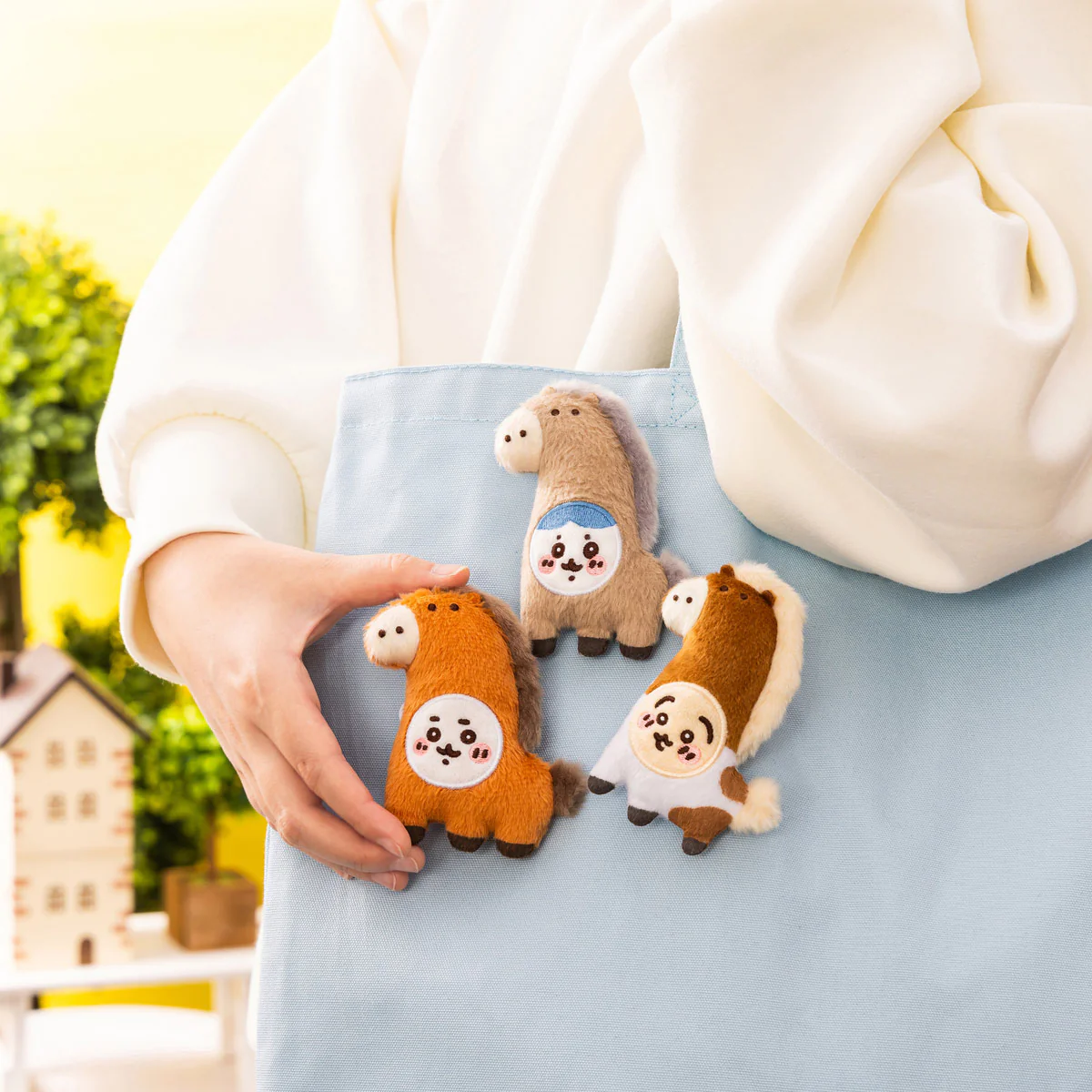 ちいかわ UMA TO NARUなぬいぐるみバッジセット - Image 3