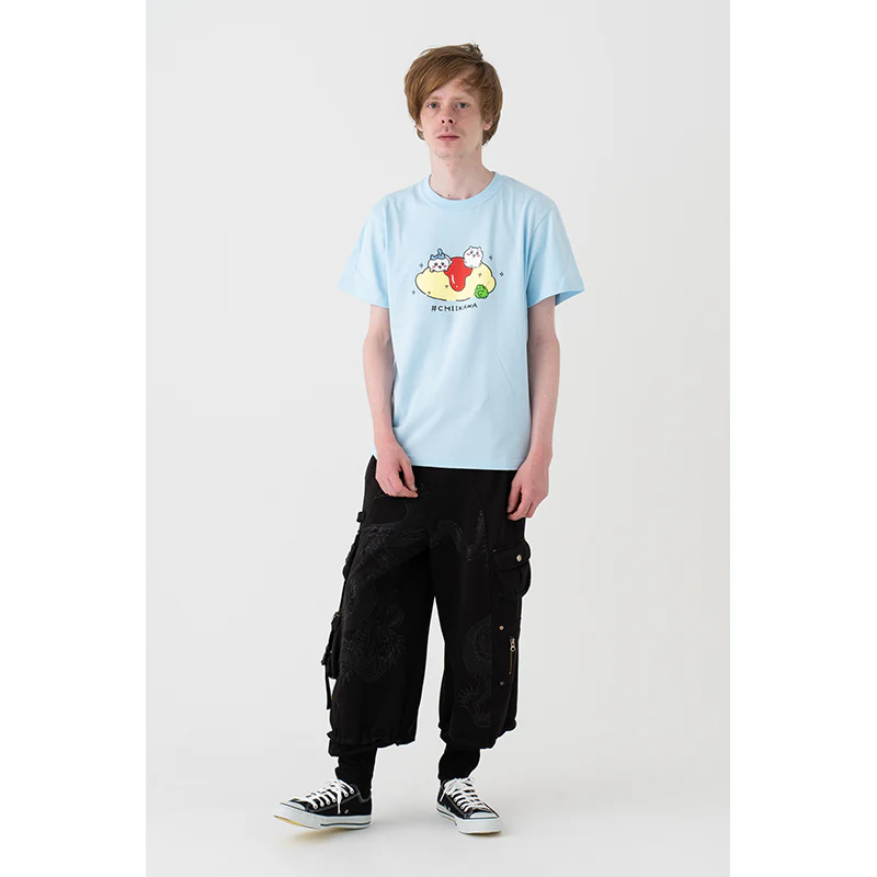 ちいかわ オムライス Tシャツ（ライトブルー） - Image 3