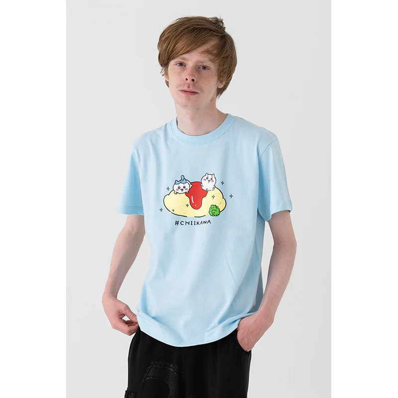 ちいかわ オムライス Tシャツ（ライトブルー） - Image 6