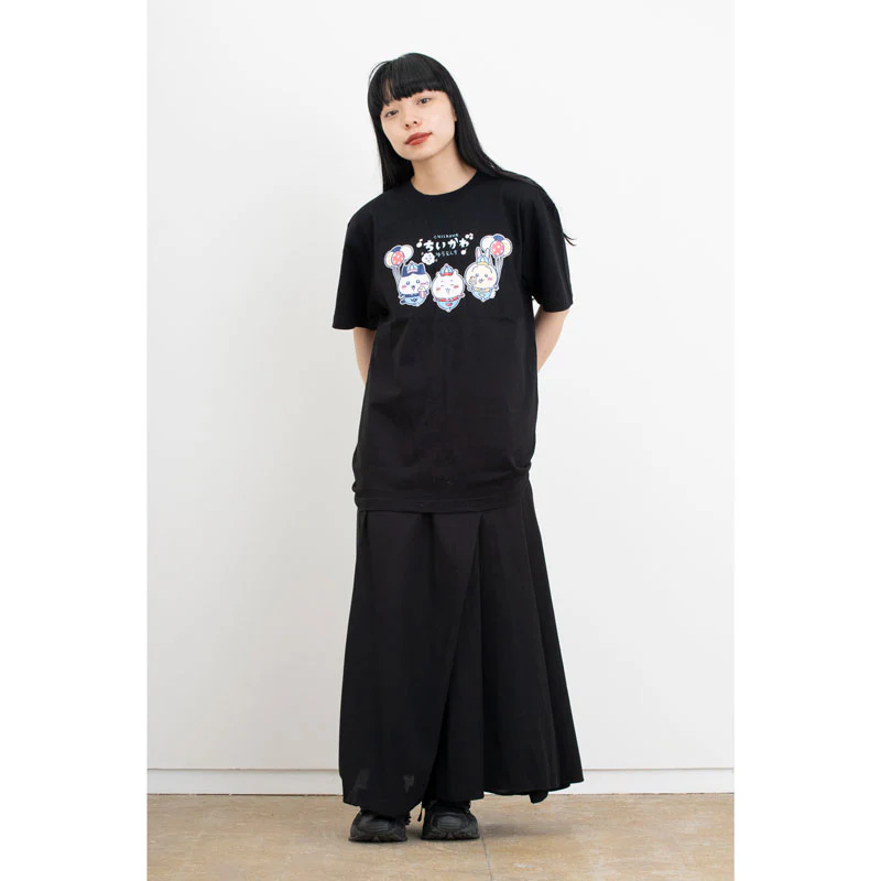 ちいかわ ワクワクゆうえんち Tシャツ メインロゴ ブラック - Image 2