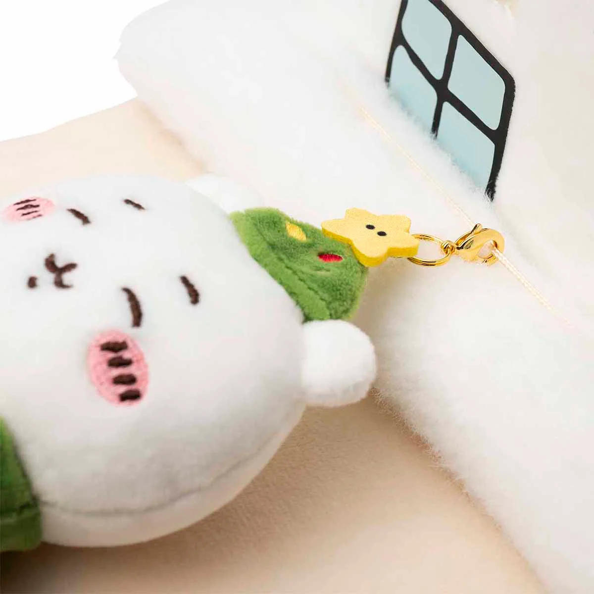 【予約】ちいかわ ハッピーホリデーなおやすみベッドと繋がるマスコットセット【2024年4月下旬より順次発送予定（発送延期の場合もキャンセル不可）】【通常商品と同時購入・配送希望日指定不可】【キャンペーン対象外】 - Image 6