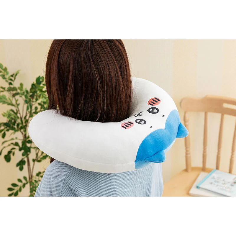 ちいかわ ネックピロー（ハチワレ） - Image 2