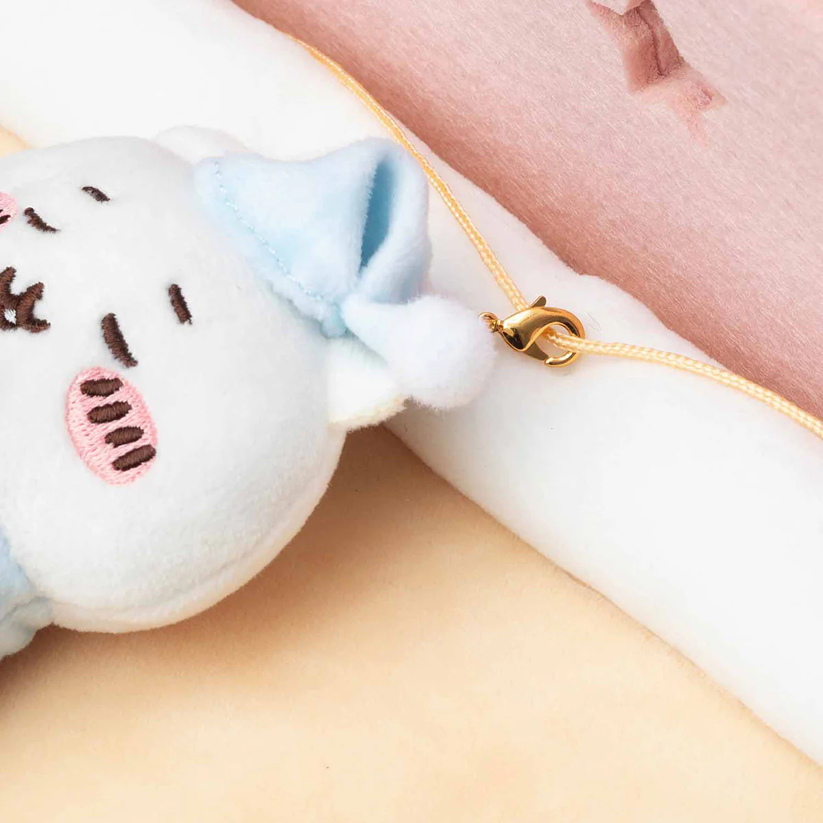 ちいかわ おやすみベッドと繋がるマスコットセット - Image 5