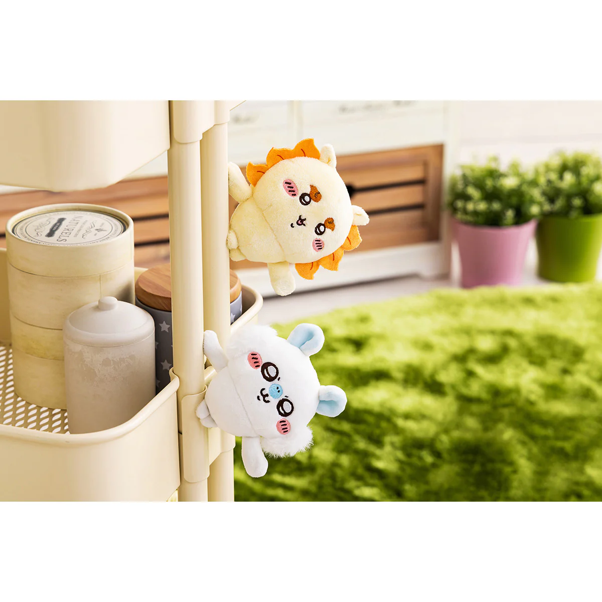 ちいかわ なかよし手つなぎ 磁石ぬいぐるみ（ハチワレ） - Image 2