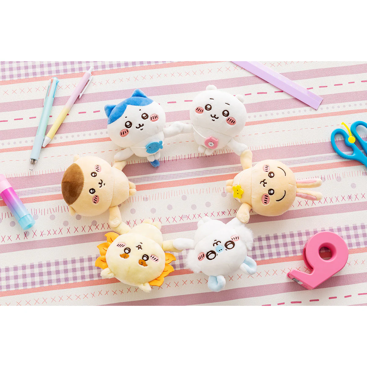 ちいかわ なかよし手つなぎ 磁石ぬいぐるみ（ちいかわ） - Image 5