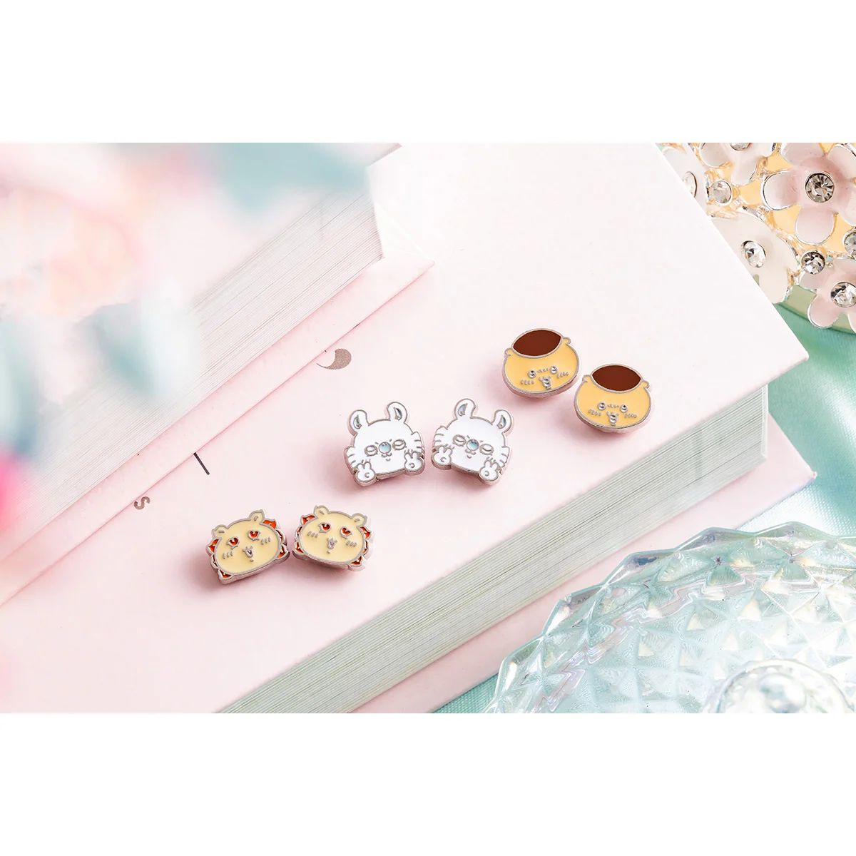 ちいかわ マグネットピアス 3種セット(モモンガ・シーサー・くりまんじゅう) - Image 2