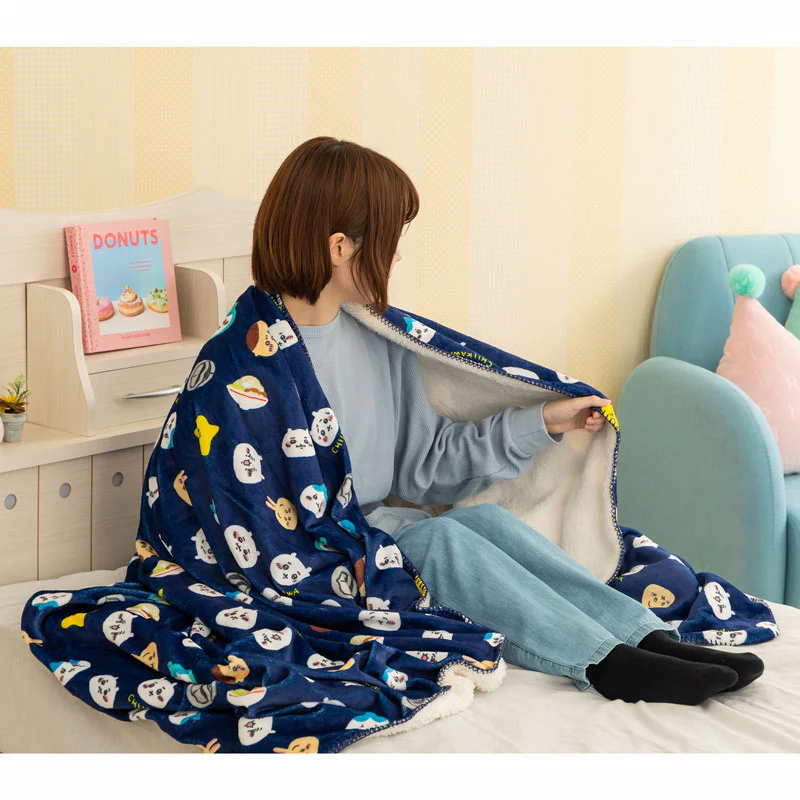 ちいかわ あったか大きめ毛布ブランケット（ネイビー） - Image 6