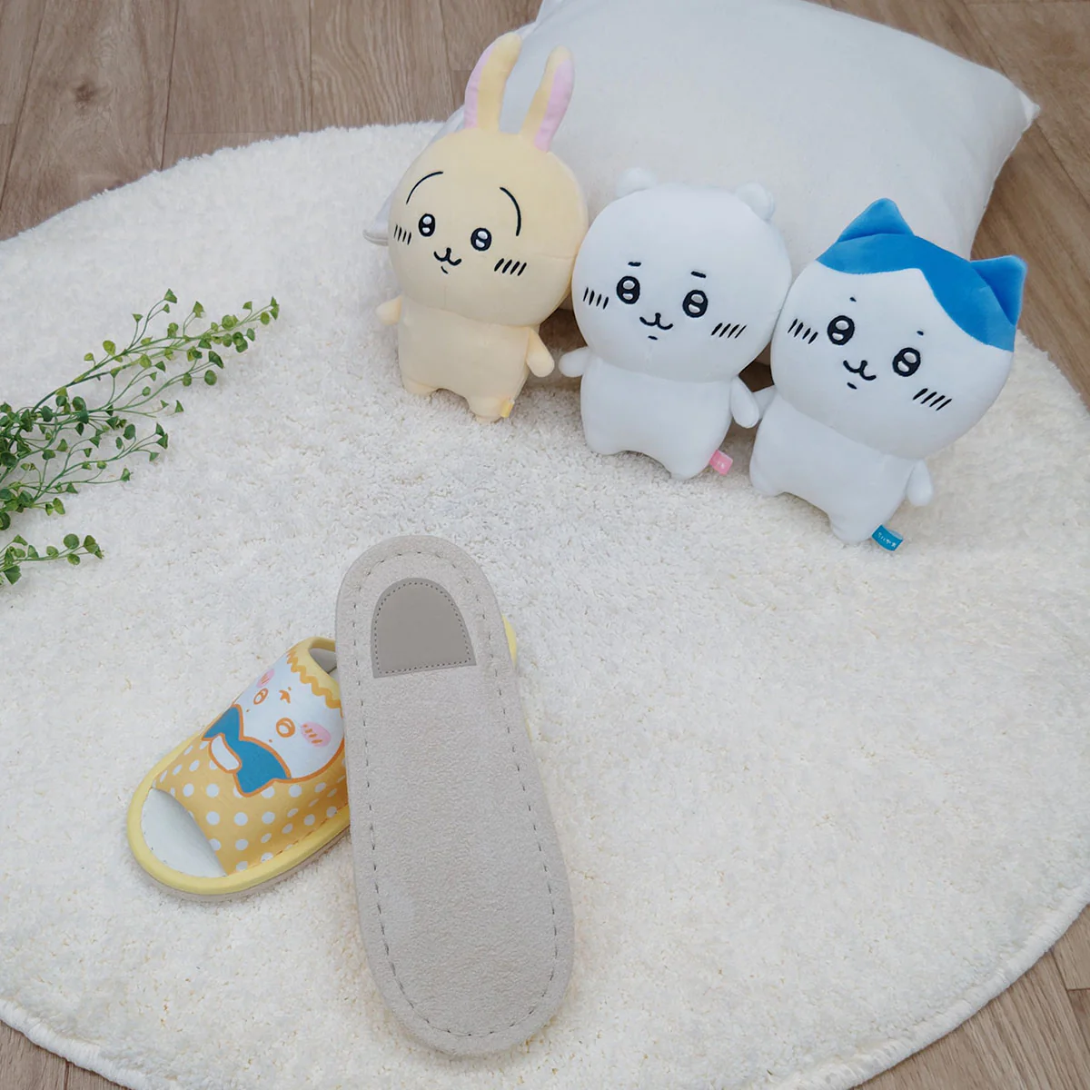 ちいかわ オープンスリッパ YE - Image 2