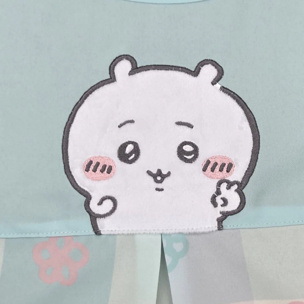 ちいかわ エプロン（お花・チェック柄） - Image 3