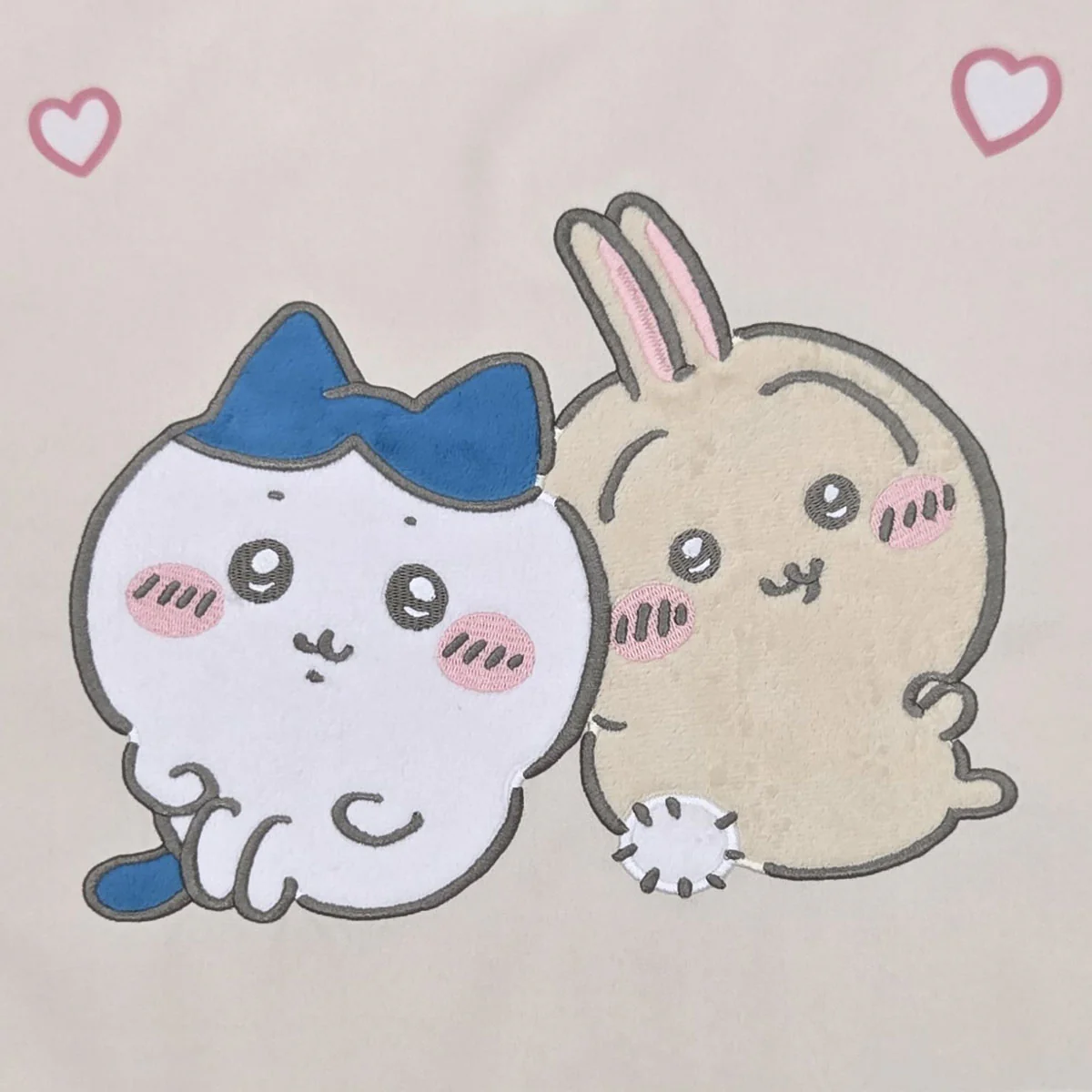 ちいかわ エプロン(ハート・チェック柄) - Image 3