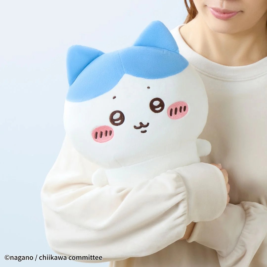 ちいかわ あったかぬいぐるみ（ハチワレ） - Image 2