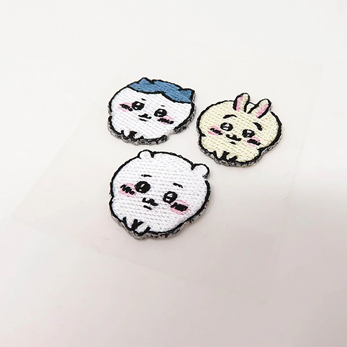 ちいかわ ししゅうワッペン（ちょこん） - Image 2